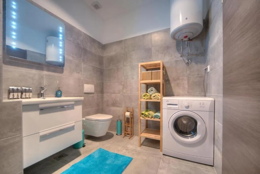 Apartments Estelle Pula Croatia